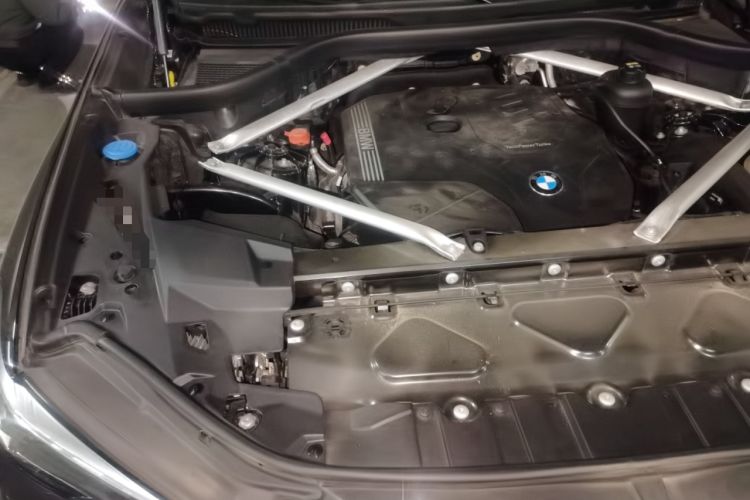 Used BMW X5 2020 xDrive30i X Design Package Engine Bay Right