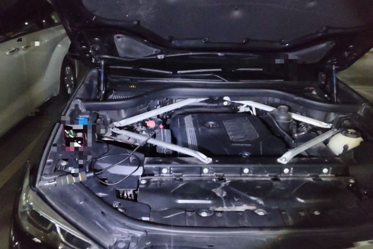 Used BMW X5 2020 xDrive40i M Sport Package Engine Bay Right