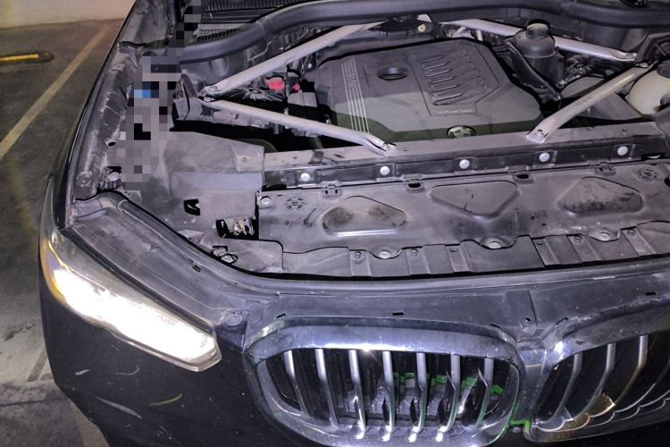 Used BMW X5 2020 xDrive40i Luxury Model with M Sport Package Engine Bay Right