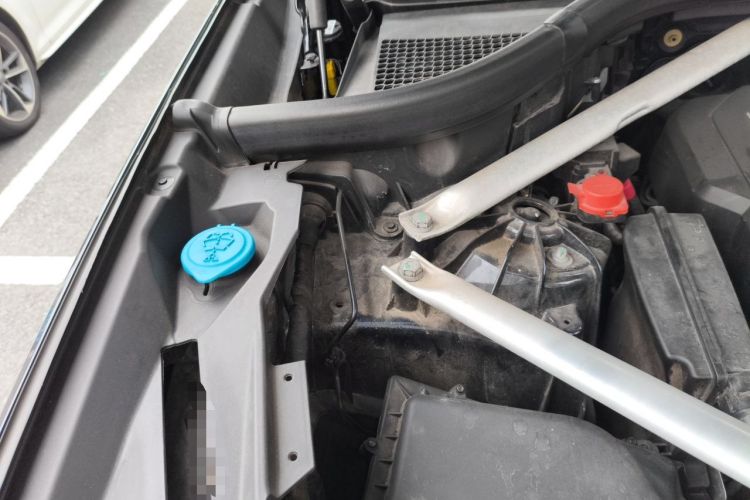 Used BMW X5 2020 xDrive40i M Sport Package Engine Bay Right