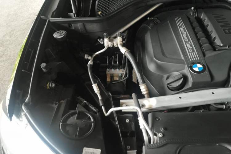 Used BMW X5  Engine Bay Right