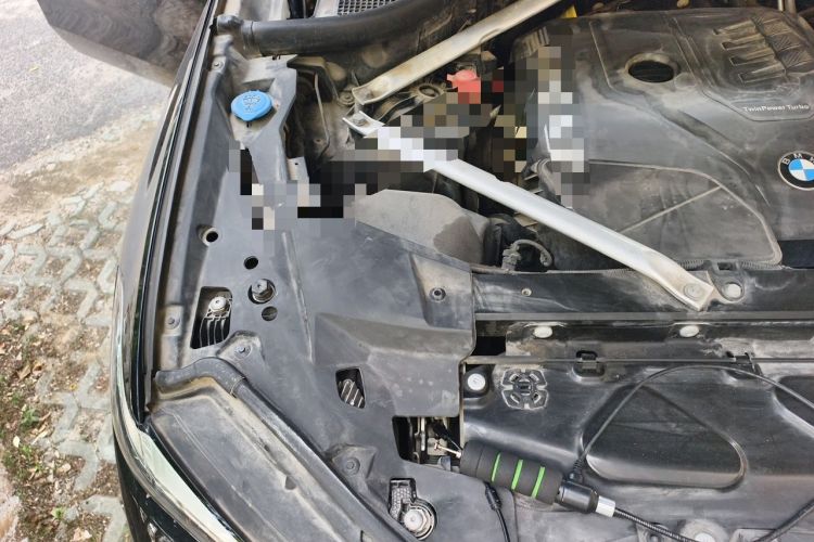 Used BMW X5 2020 xDrive30i M Sport Package Engine Bay Right