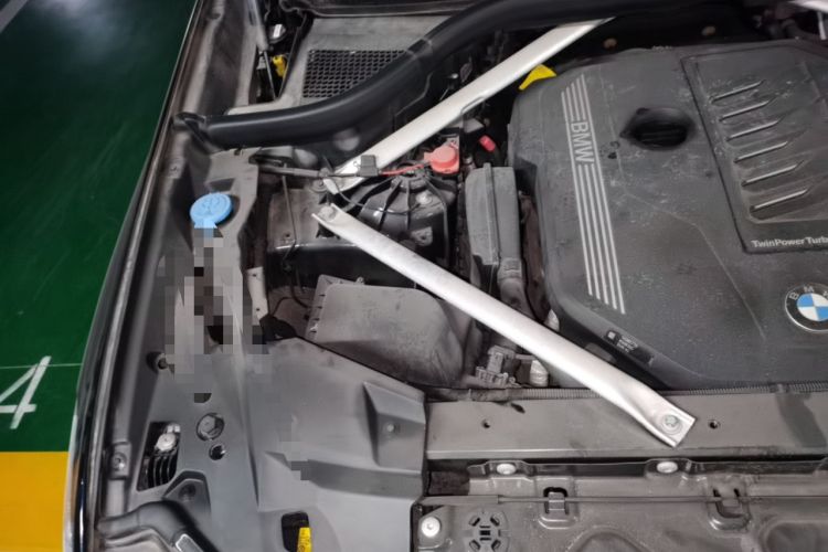 Used BMW X5 2020 xDrive40i M Sport Package Engine Bay Right