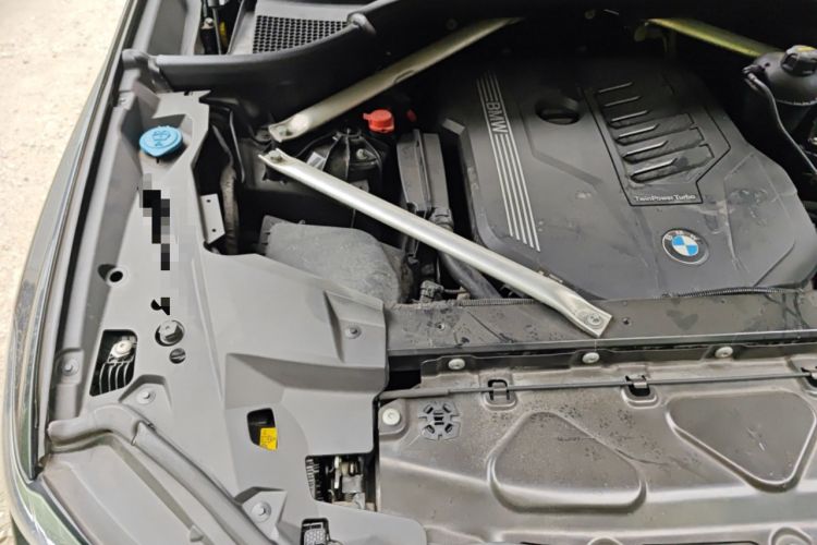 Used BMW X5  Engine Bay Right