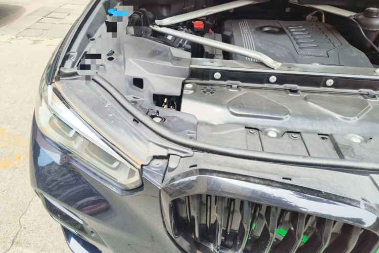 Used BMW X5 2020 xDrive40i M Sport Package Engine Bay Right