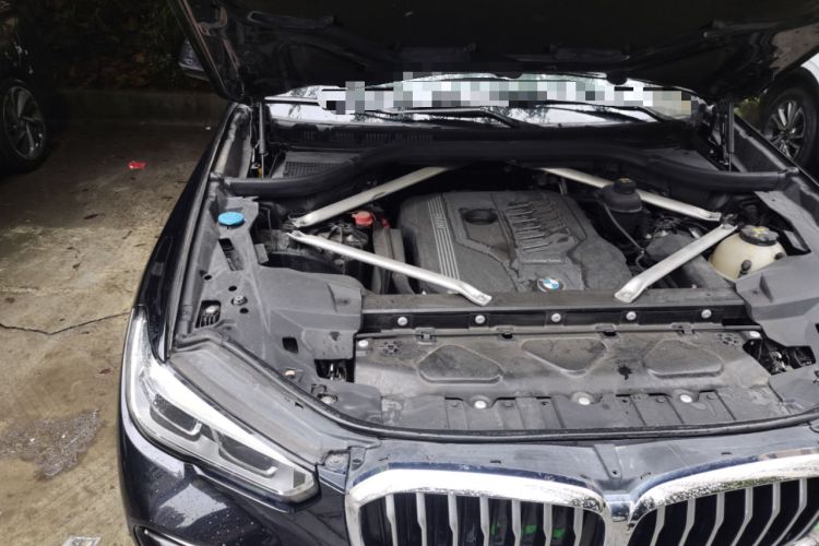 Used BMW X5 2020 xDrive40i M Sport Package Engine Bay Right
