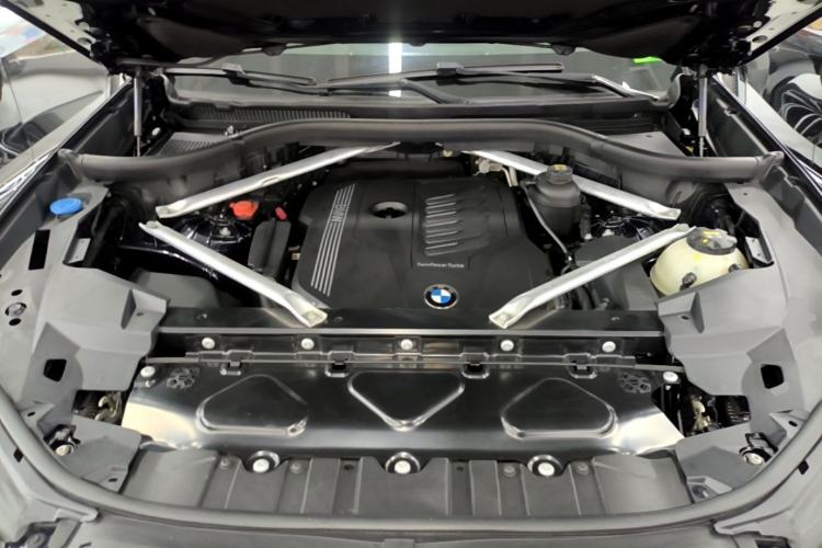 Used BMW X5 2020 xDrive40i M Sport Package Engine Bay