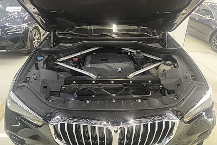 Used BMW X5 2020 xDrive30i M Sport Package Engine Bay