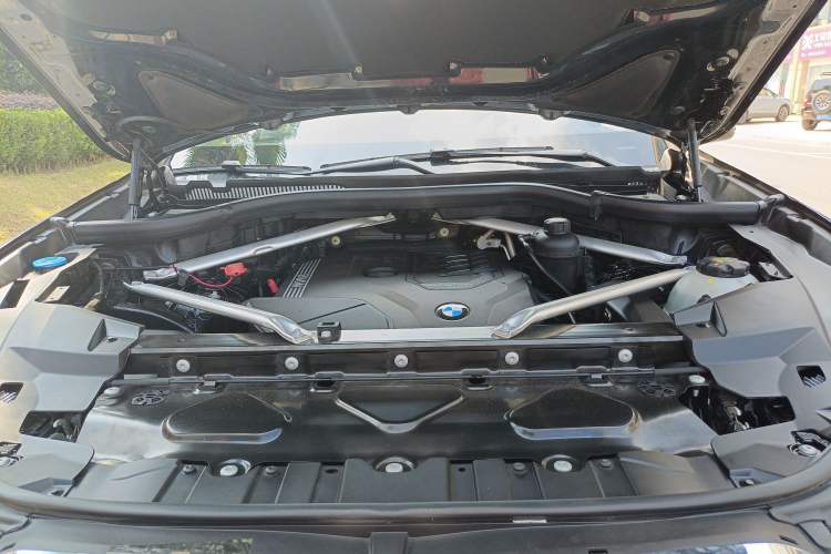 Used BMW X5 2020 xDrive30i M Sport Package Engine Bay
