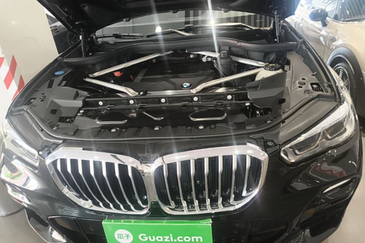 Used BMW X5 2020 xDrive30i M Sport Package Engine Bay