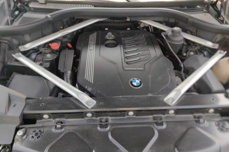 Used BMW X5 2020 xDrive40i M Sport Package Engine Bay
