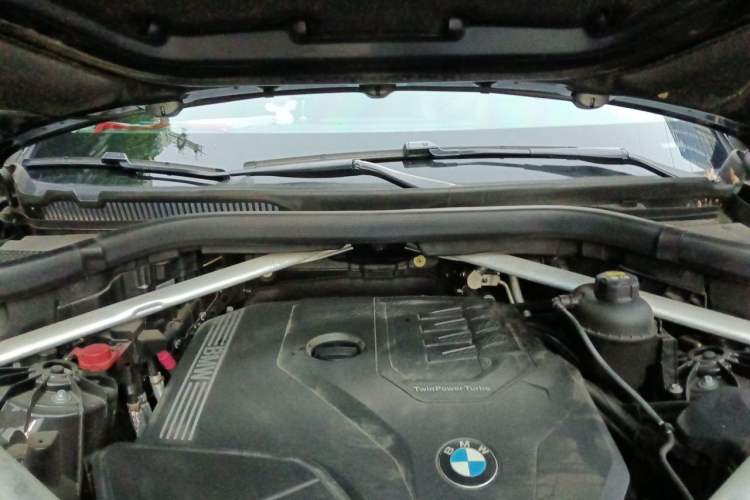 Used BMW X5 2020 xDrive30i M Sport Package Engine Bay