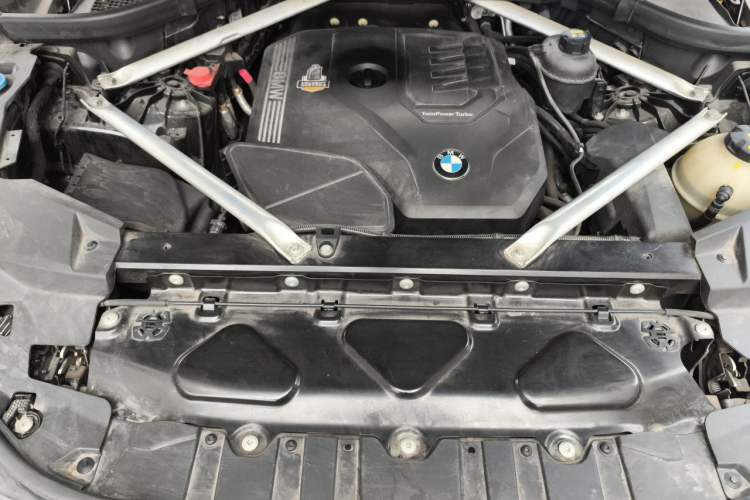 Used BMW X5 2020 xDrive30i M Sport Package Engine Bay