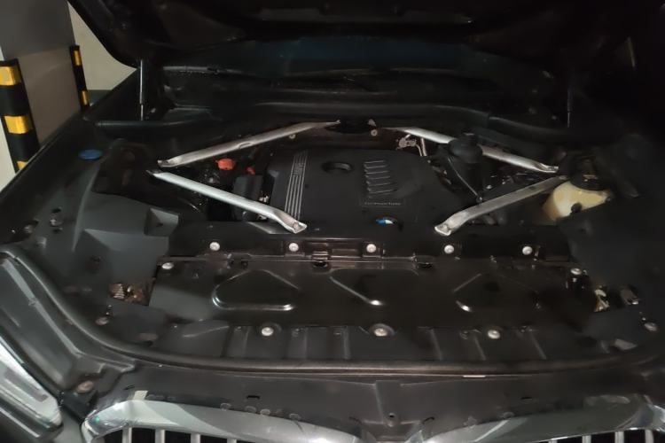 Used BMW X5 2020 xDrive40i M Sport Package Engine Bay