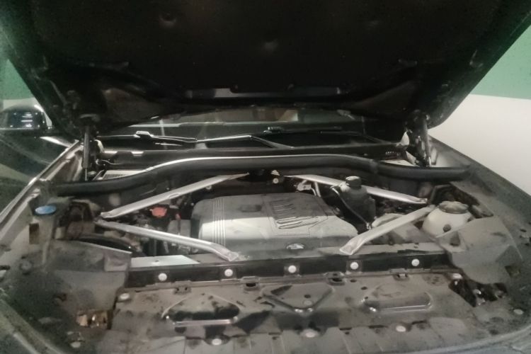 Used BMW X5 2020 xDrive40i M Sport Package Engine Bay