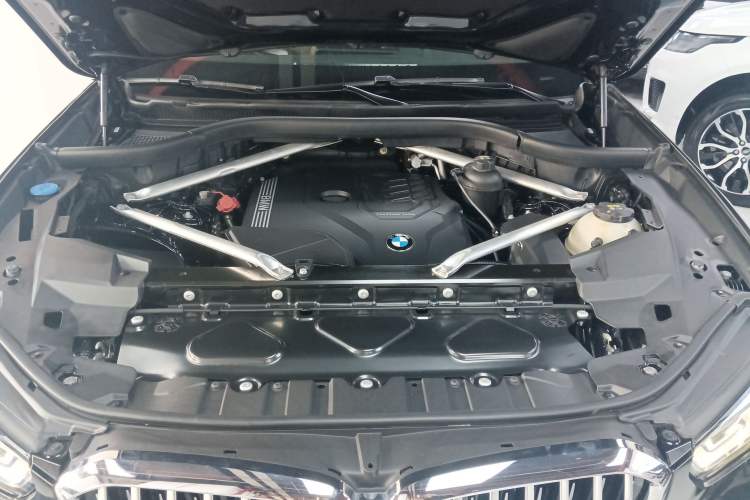 Used BMW X5 2020 xDrive30i X Design Package Engine Bay