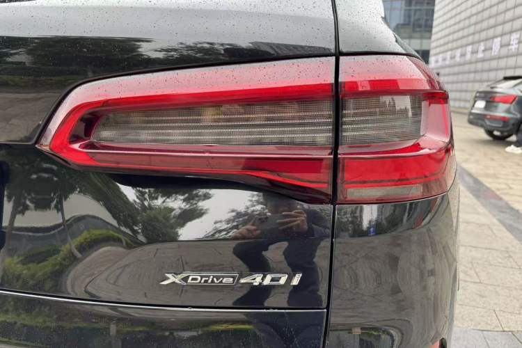 Used BMW X5 2020 xDrive40i M Sport Package Exterior 11