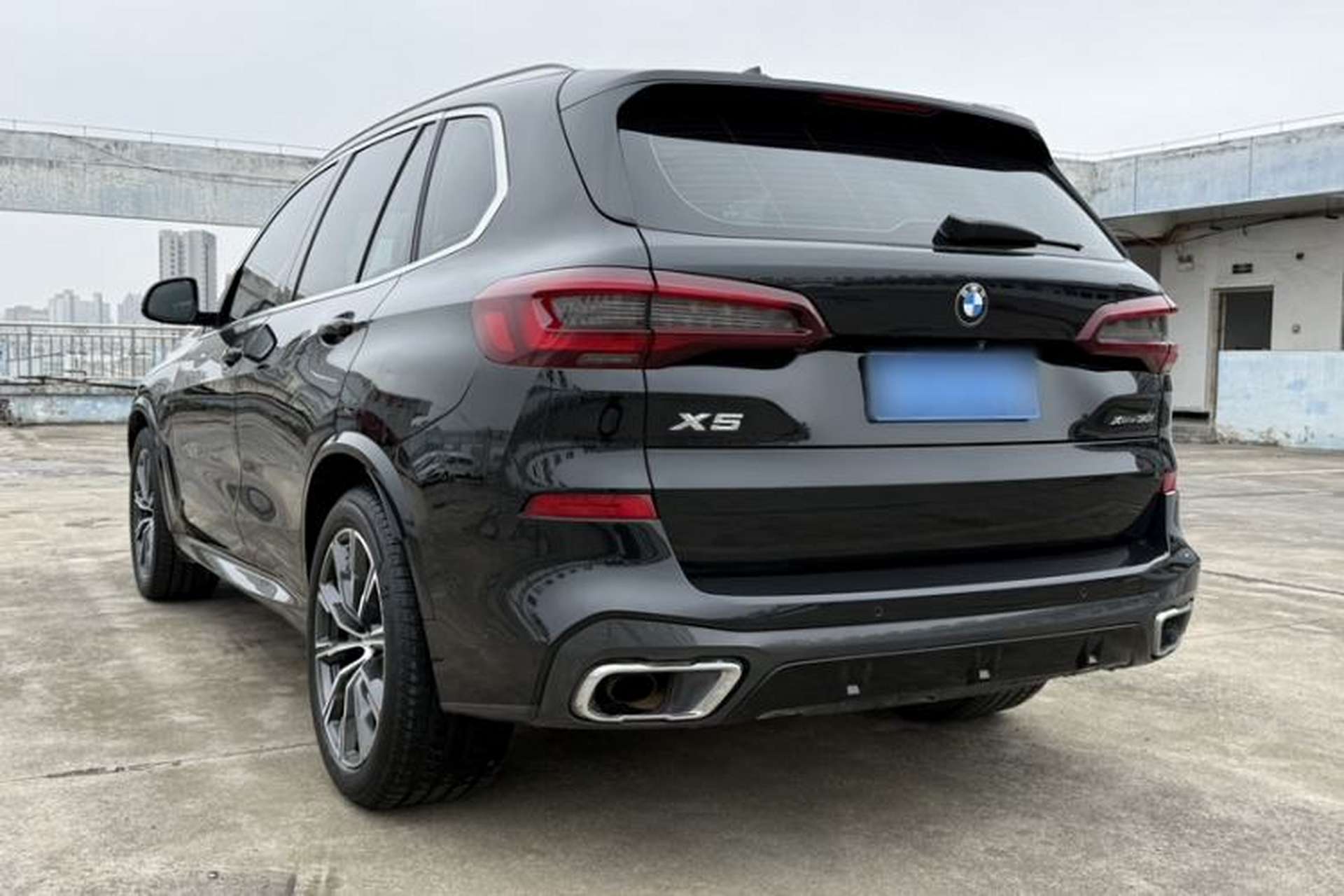 Used BMW X5 2020 xDrive30i M Sport Package Exterior 3