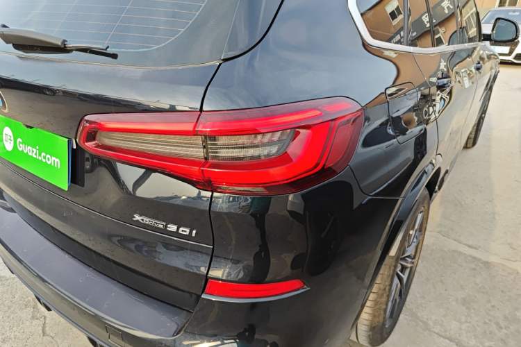 Used BMW X5 2020 xDrive30i M Sport Package Exterior 3