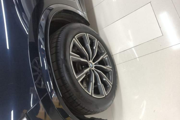 Used BMW X5 2020 xDrive40i M Sport Package Exterior 7