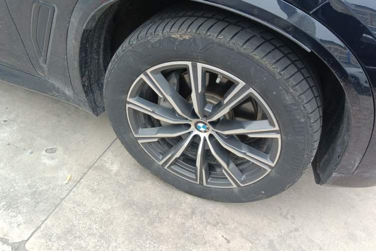 Used BMW X5 2020 xDrive40i M Sport Package Exterior 7