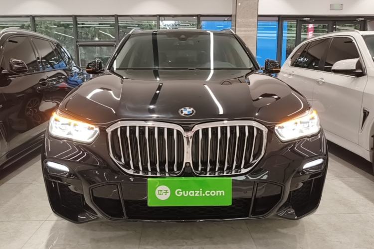 Used BMW X5 2020 xDrive40i M Sport Package Front