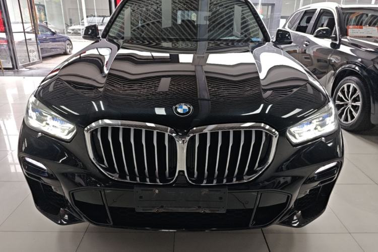 Used BMW X5 2020 xDrive40i M Sport Package Front