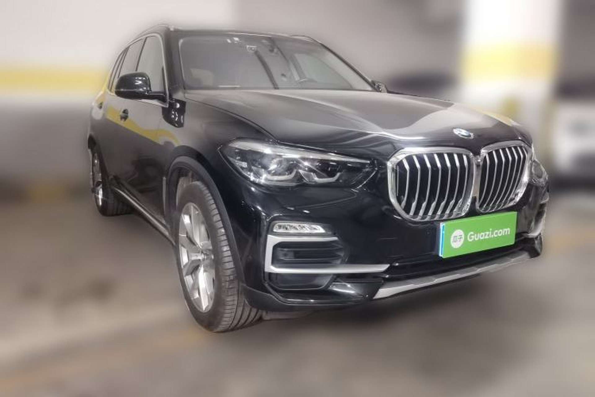 Used BMW X5 2020 xDrive30i X Design Package Front Right 45 Deg