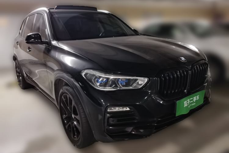 Used BMW X5 2020 xDrive30i X Design Package Front Right 45 Deg