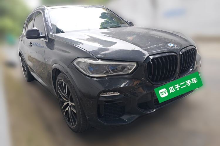 Used BMW X5 2020 xDrive40i M Sport Package Front Right 45 Deg