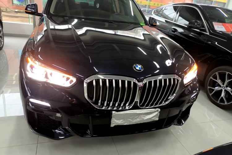 Used BMW X5 2020 xDrive40i M Sport Package Front