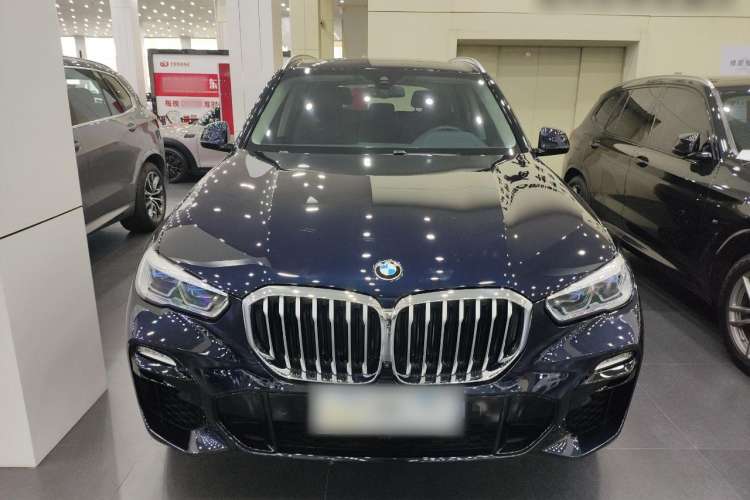 Used BMW X5 2020 xDrive40i M Sport Package Front