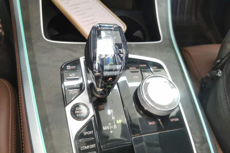 Used BMW X5 2020 xDrive40i M Sport Package Gear Lever