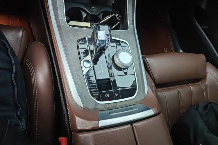 Used BMW X5 2020 xDrive40i M Sport Package Gear Lever