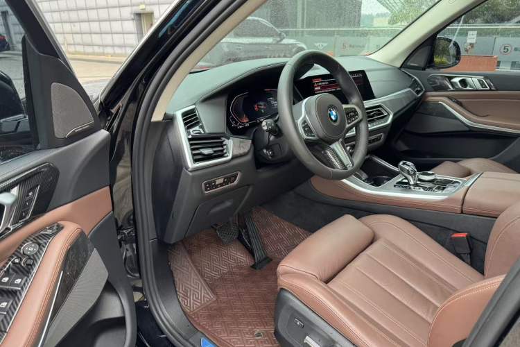 Used BMW X5 2020 xDrive40i M Sport Package Interior 1