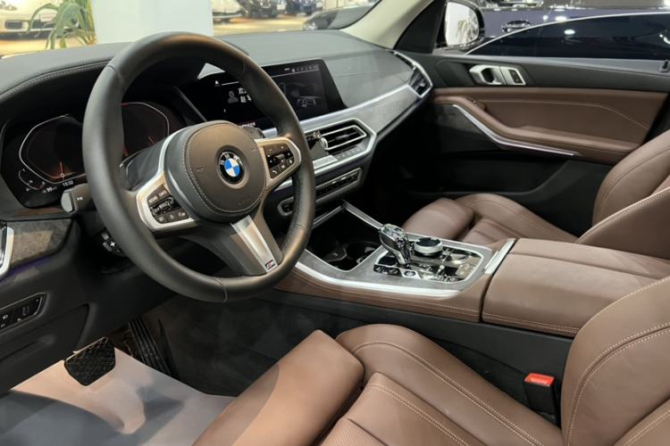 Used BMW X5 2020 xDrive30i M Sport Package Interior 2