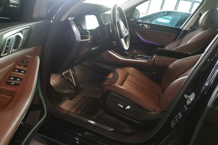 Used BMW X5 2020 xDrive30i M Sport Package Interior 3
