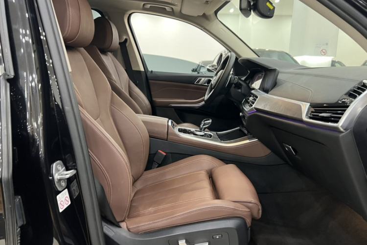 Used BMW X5 2020 xDrive30i M Sport Package Interior 6