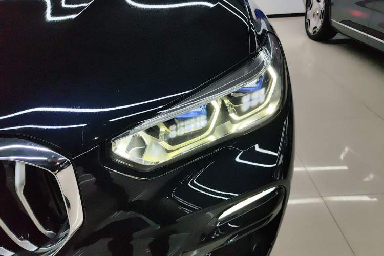Used BMW X5 2020 xDrive40i M Sport Package Left Front Headlight