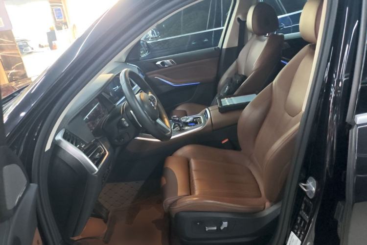Used BMW X5 2020 xDrive40i M Sport Package Left Front Seat