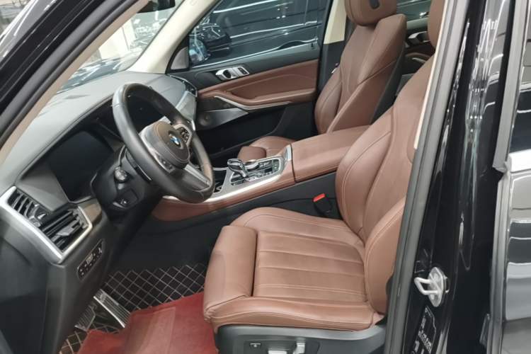Used BMW X5 2020 xDrive40i M Sport Package Left Front Seat