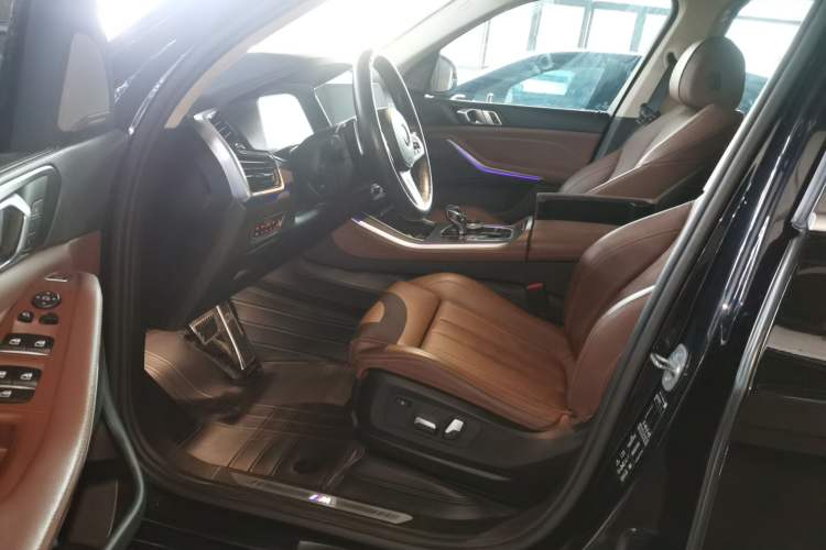 Used BMW X5 2020 xDrive30i M Sport Package Left Front Seat