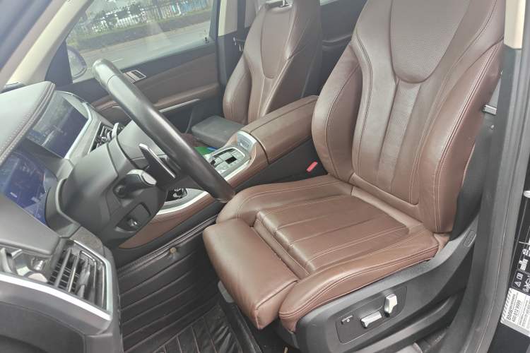 Used BMW X5 2020 xDrive30i M Sport Package Left Front Seat