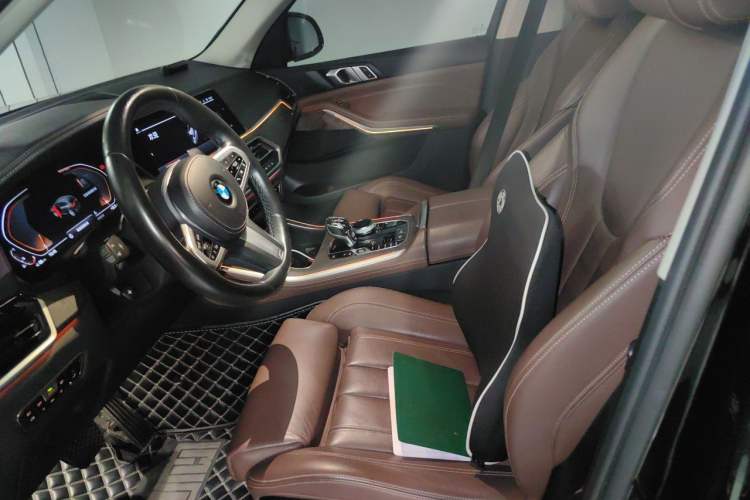 Used BMW X5 2020 xDrive30i M Sport Package Left Front Seat