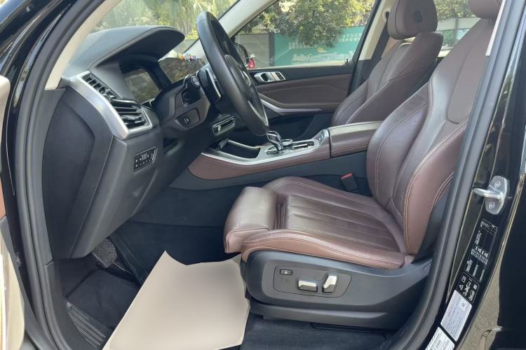 Used BMW X5 2020 xDrive40i M Sport Package Left Front Seat