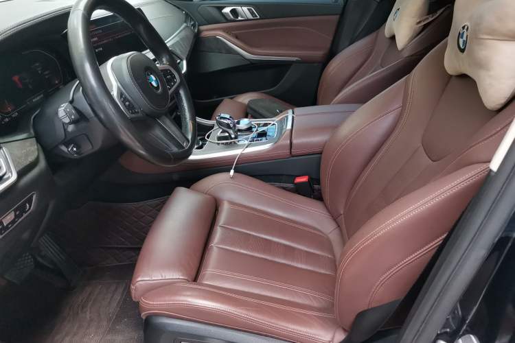 Used BMW X5 2020 xDrive40i M Sport Package Left Front Seat