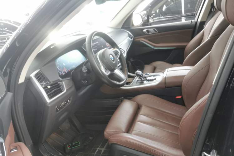 Used BMW X5 2020 xDrive40i M Sport Package Left Front Seat
