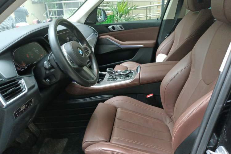 Used BMW X5 2020 xDrive40i M Sport Package Left Front Seat