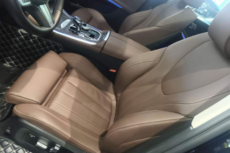 Used BMW X5 2020 xDrive30i M Sport Package Left Front Seat