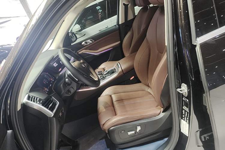 Used BMW X5 2020 xDrive30i X Design Package Left Front Seat